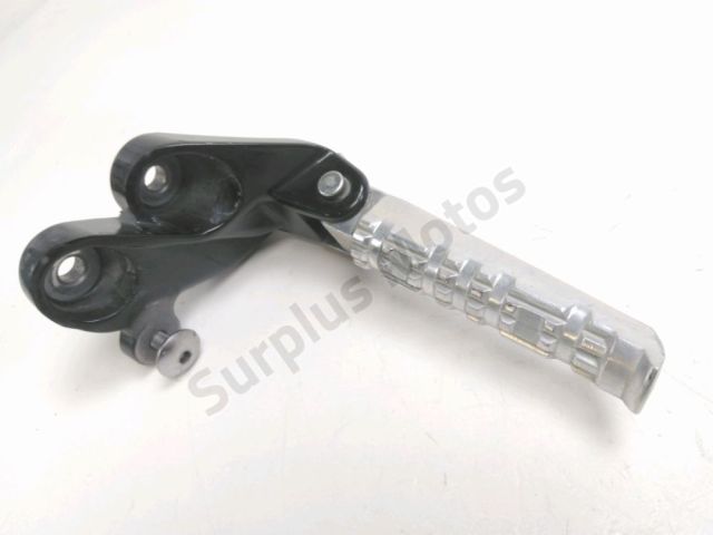 Platine et repose pieds arriere droit occasion YAMAHA XP 530 T-MAX 2015