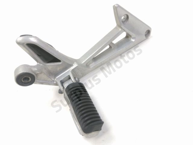 Platine et repose pieds arriere droit occasion YAMAHA FZS 1000 FAZER 2003
