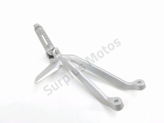 Platine et repose pieds arriere gauche occasion TRIUMPH STREET TRIPLE S 2017