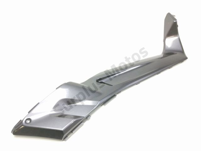 Cache lateral droit occasion YAMAHA YP 125 X-MAX 2006