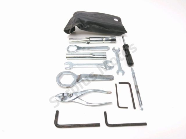 Trousse outil occasion SUZUKI SVS 2006