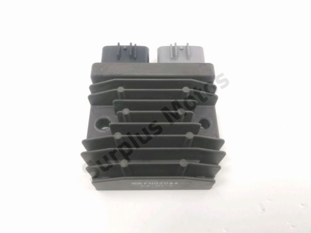Regulateur de tension occasion YAMAHA SCR 950 2017