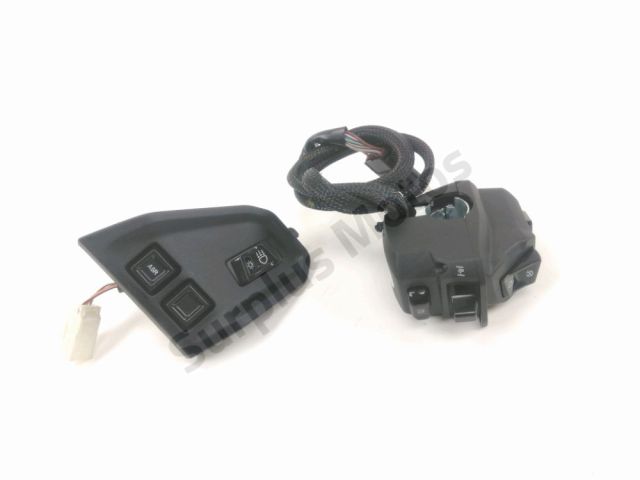 Commodo droit occasion PIAGGIO MP3 530 HPE 2024