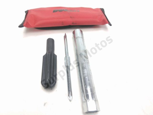 Trousse outil occasion DUCATI MONSTER 996 S4R 2005
