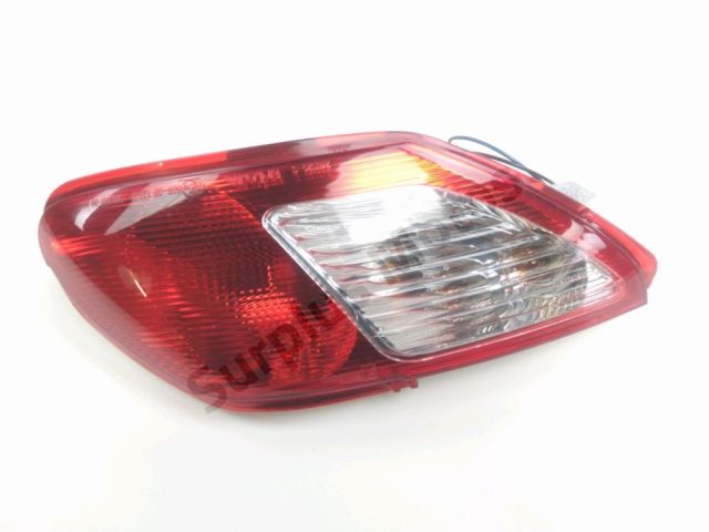 Feu arriere gauche occasion PIAGGIO MP3 400 2011