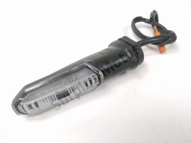 Clignotant arriere g occasion HONDA CBR 500 R 2022