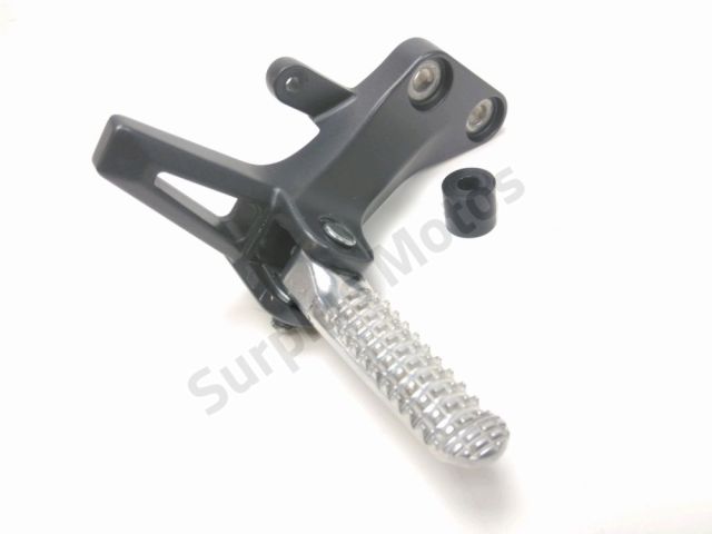 Platine et repose pieds arriere droit occasion YAMAHA MT-09 SP 2023