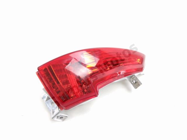 Feu arriere droit occasion PIAGGIO MP3 300 HPE 2021