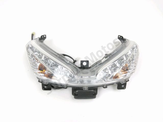 Feu arriere occasion YAMAHA YP 400 MAJESTY 2011