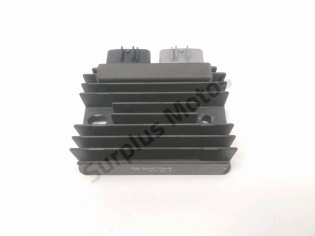 Regulateur de tension occasion PIAGGIO MP3 530 HPE 2024