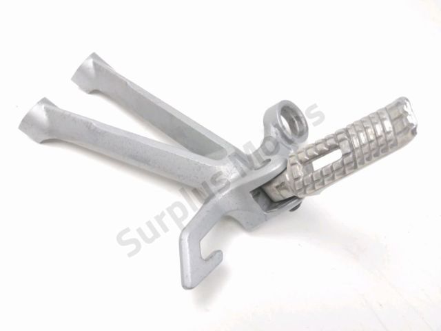 Platine et repose pieds arriere droit occasion SUZUKI GSXR 1000 2007