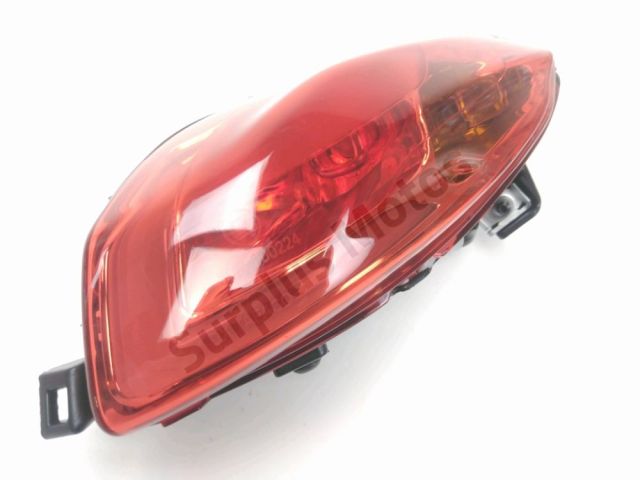Feu arriere droit occasion PIAGGIO MEDLEY S 2024