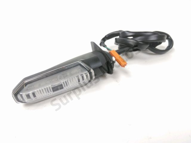 Clignotant arriere g occasion HONDA CBR 650 R 2021