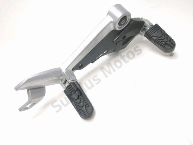 Platine avant droite occasion APRILIA MANA 2011