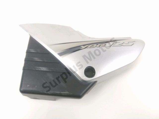 Cache lateral gauche occasion YAMAHA YBR 125 2009