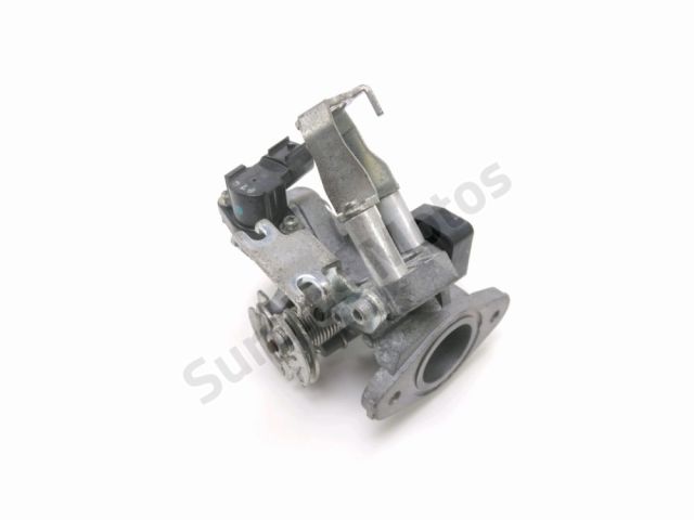 Corps d'injection droit occasion SUZUKI RV 125 VANVAN 2016