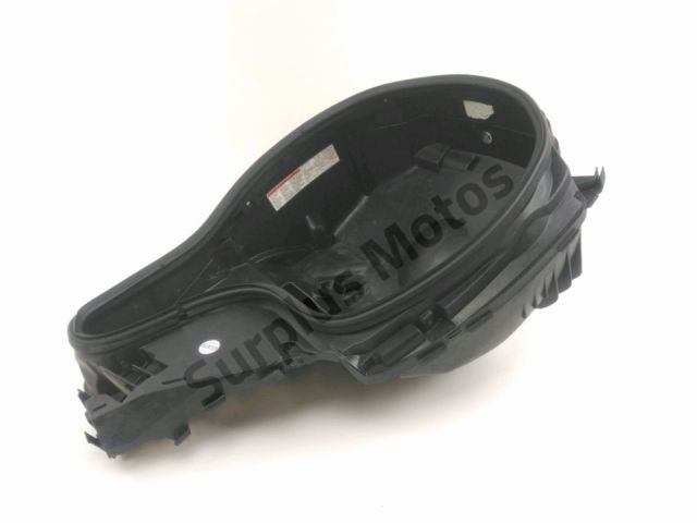 Coffre sous selle occasion SUZUKI UH 200 BURGMAN 2009