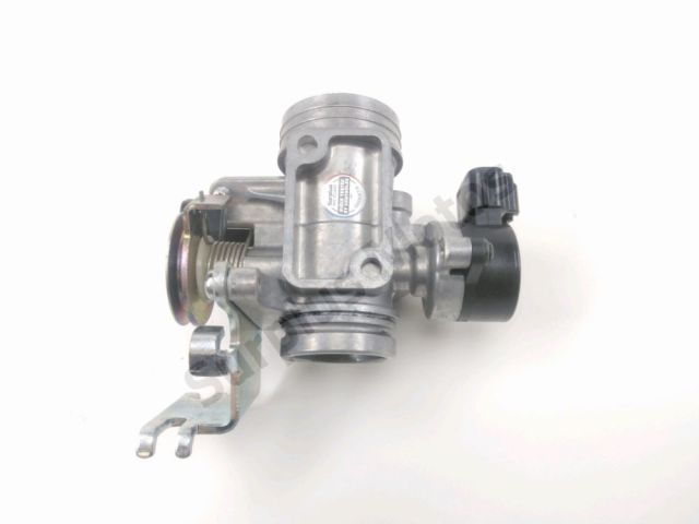 Corps d'injection droit occasion SUZUKI UH 200 BURGMAN 2009