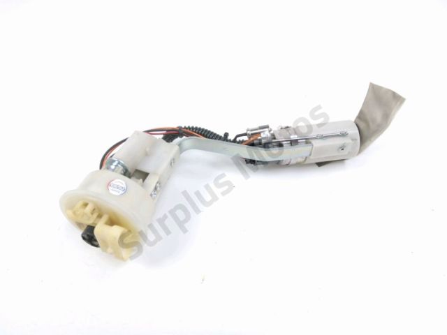 Pompe a essence occasion APRILIA MANA 2010