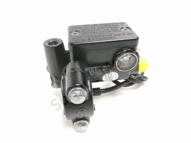 Maitre cylindre frein ar complet occasion SILENCE S01+ 2023