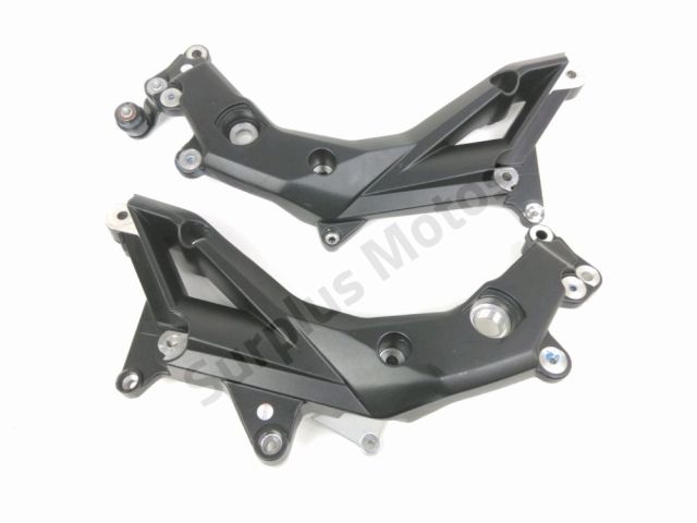 Support moteur occasion APRILIA DORSODURO 2020