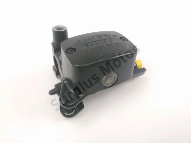 Maitre cylindre frein av complet occasion BMW CE 04 2024