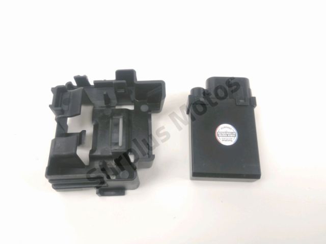 Relais boitier electrique occasion BMW CE 04 2024