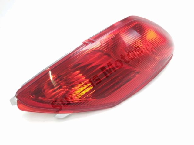 Feu arriere gauche occasion PIAGGIO MP3 500 2012