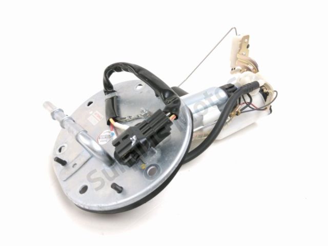 Pompe a essence occasion HONDA VFR 800 2016