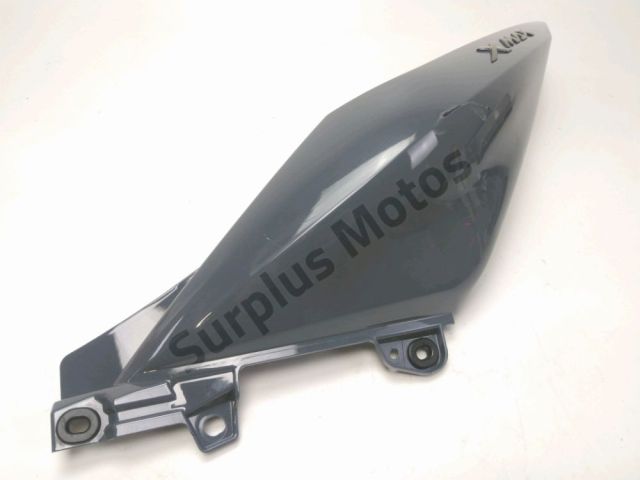 Carenage arriere gauche occasion YAMAHA YP 125 X-MAX 2021