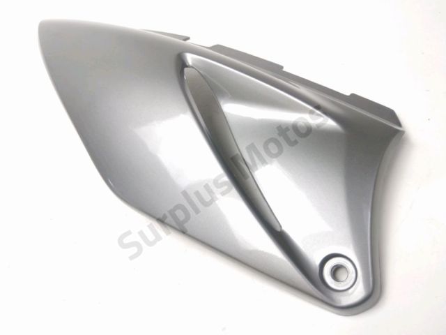 Carenage arriere droit occasion HONDA XL 125 VARADERO 2004