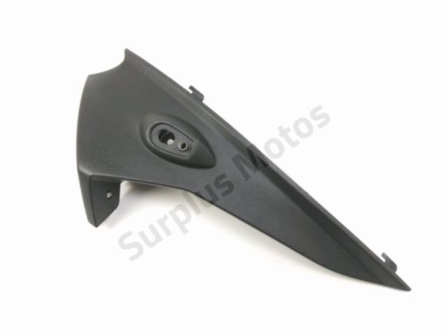 Sous face de carenage droit occasion APRILIA CAPONORD 2014