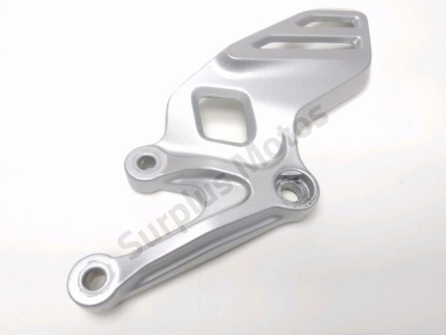 Platine avant gauche occasion YAMAHA YZF-R 2023