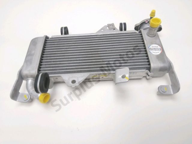 Radiateur eau occasion YAMAHA YZF-R 2023