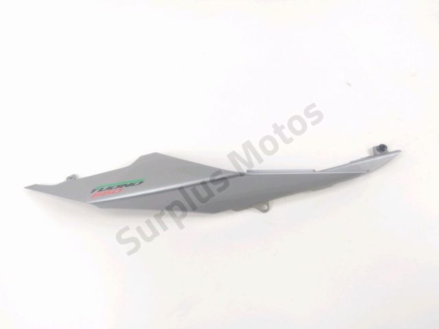 Carenage arriere droit occasion APRILIA TUONO 2021
