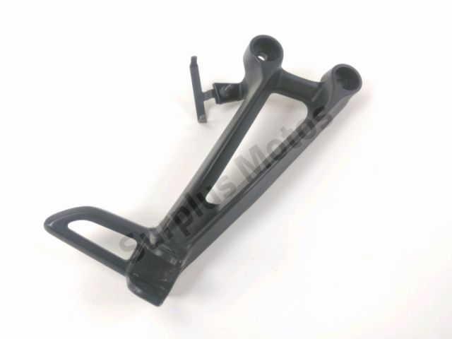 Platine et repose pieds arriere droit occasion YAMAHA MT-07 2019