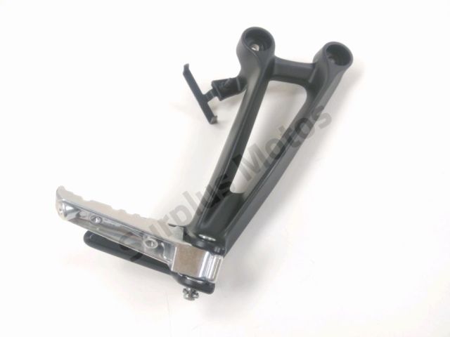 Platine et repose pieds arriere droit occasion YAMAHA MT-07 2021