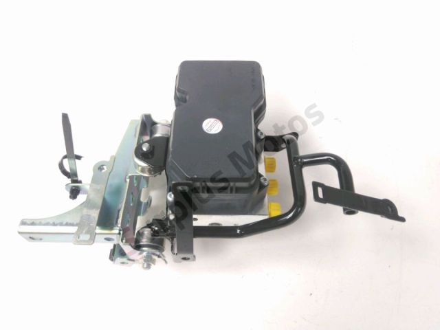 Groupe abs occasion YAMAHA MWD 300 TRICITY 2024