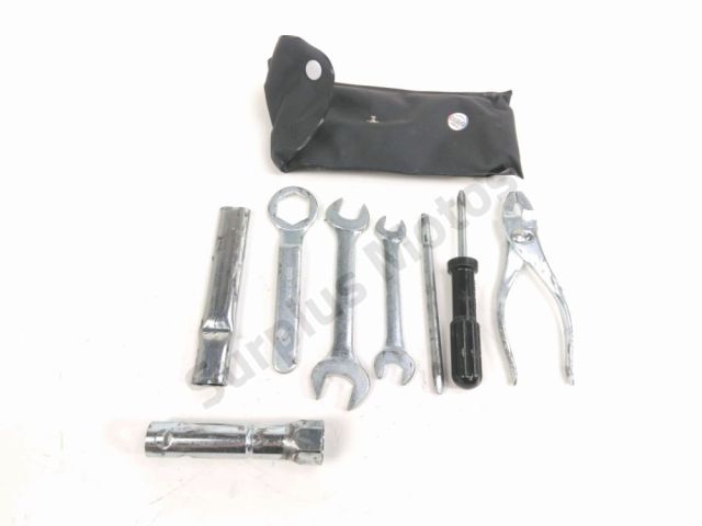 Trousse outil occasion SUZUKI GN 125 2001