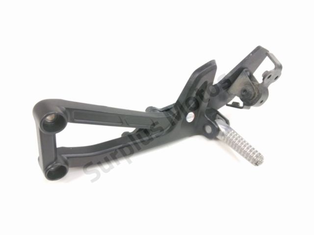 Platine et repose pieds arriere gauche occasion YAMAHA MT-09 900 TRACER 2022