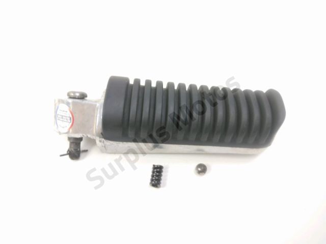 Repose pieds arriere droit occasion YAMAHA YP 125 X-MAX 2009