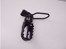 Repose pieds avant droit