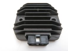 Regulateur de tension