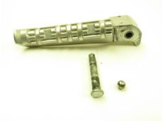 Repose pieds arriere droit