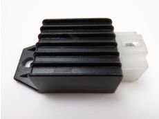 Regulateur de tension