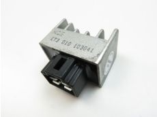 Regulateur de tension