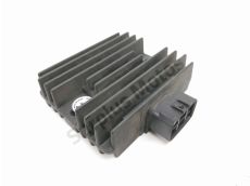 Regulateur de tension