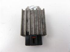Regulateur de tension