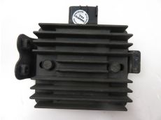 Regulateur de tension
