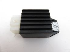 Regulateur de tension